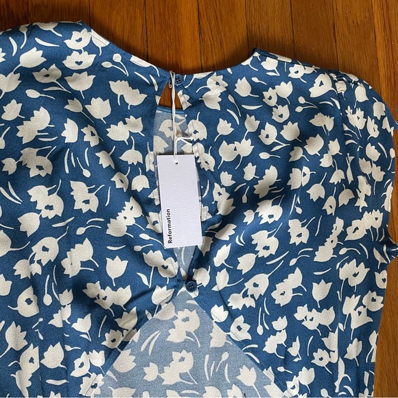 NWT REFORMATION Gavin Back Cut Out Midi Dress in Tuli Blue & White Floral Sz 12 - Picture 5 of 6